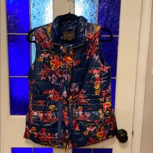 Like-new Tommy Bahama puffy vest size small